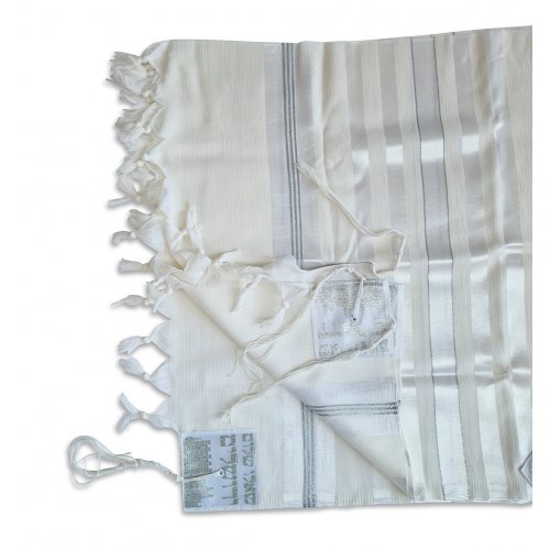 Non Slip Barak Tallit 100% Wool by Talitnia - Silver Stripes